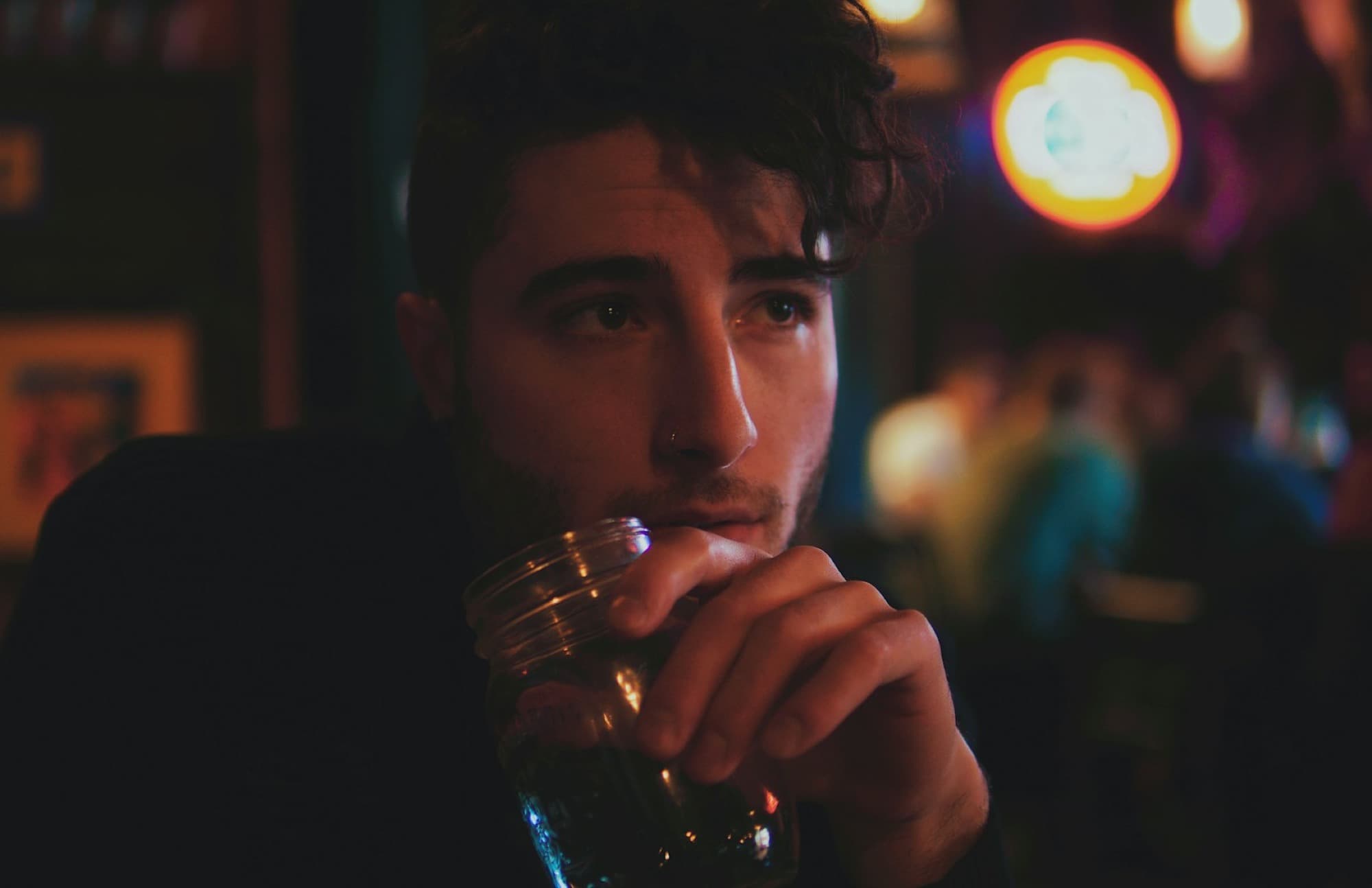 Whisky, dramatic light